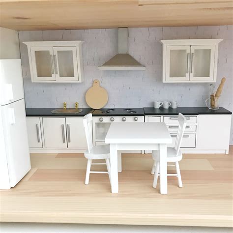 miniature kitchen dollhouse